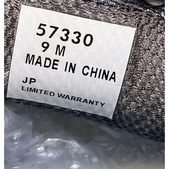 Athletic_Shoes